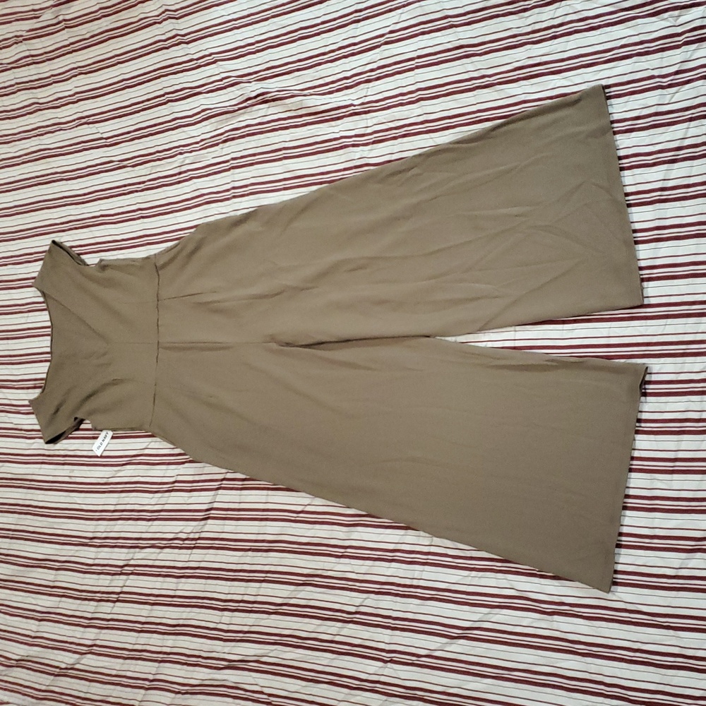 Old Navy Tan Sleeveless Jump Suit Brand New With Tag